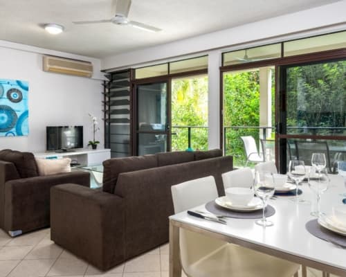 palm-cove-3-bedroom-accommodation(1)
