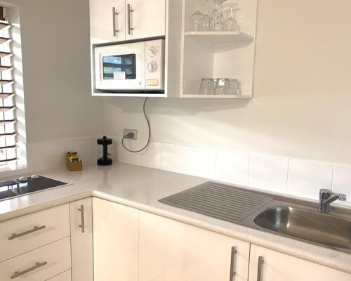 palm-cove-accommodation-studio-apartment-unit-21 (7)