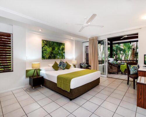 palm-cove-accommodation-superior-spa-suite-30 (1)