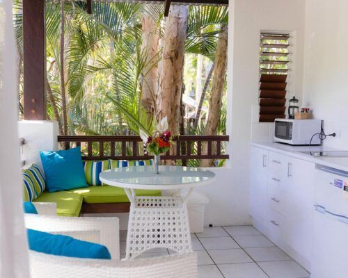 palm-cove-accommodation-superior-spa-suite-30 (10)