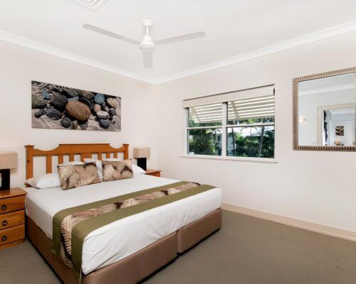 palm-cove-accommodation-town-house-(23)